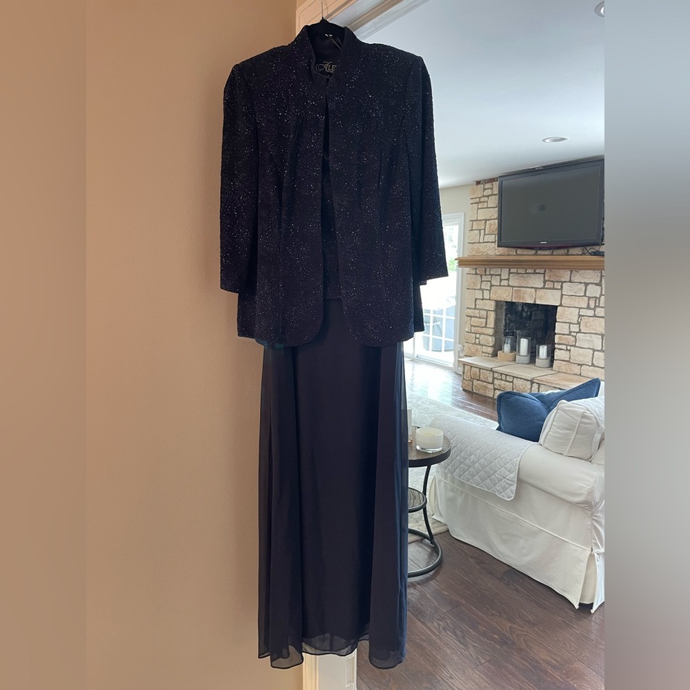 Elegant Navy Blue Women's Dress with Jacket